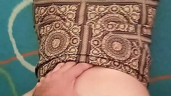 मेरी माँ और मैं होममेड वीडियो में अपनी गांड पर वीर्य निकालने का आनंद लेते हैं।